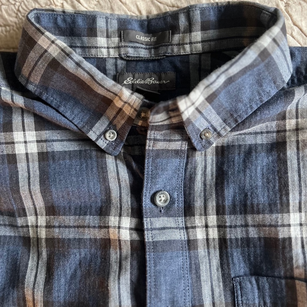 Eddie Bauer - men’s short sleeve shirt - Large/Tall